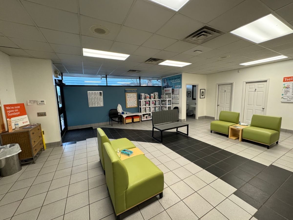 The Banfield Lansdowne lobby and waiting room area