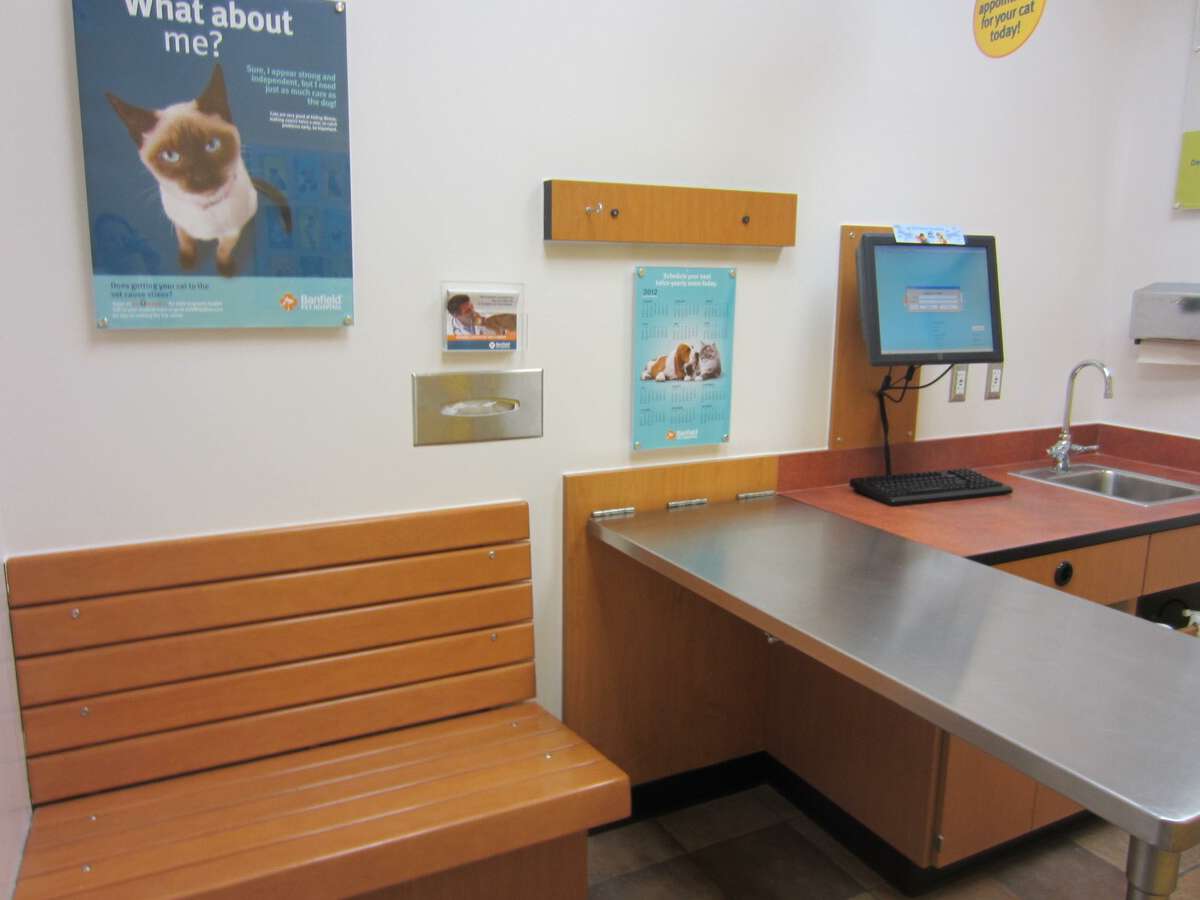 The folding table at Banfield - New Braunfels