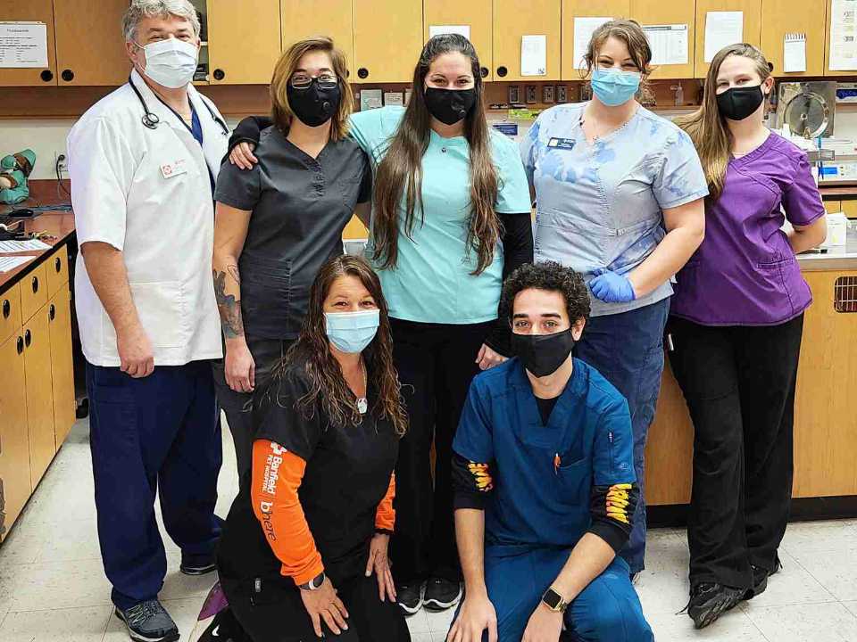 A group of Banfield Associates at the Banfield Pet Hospital