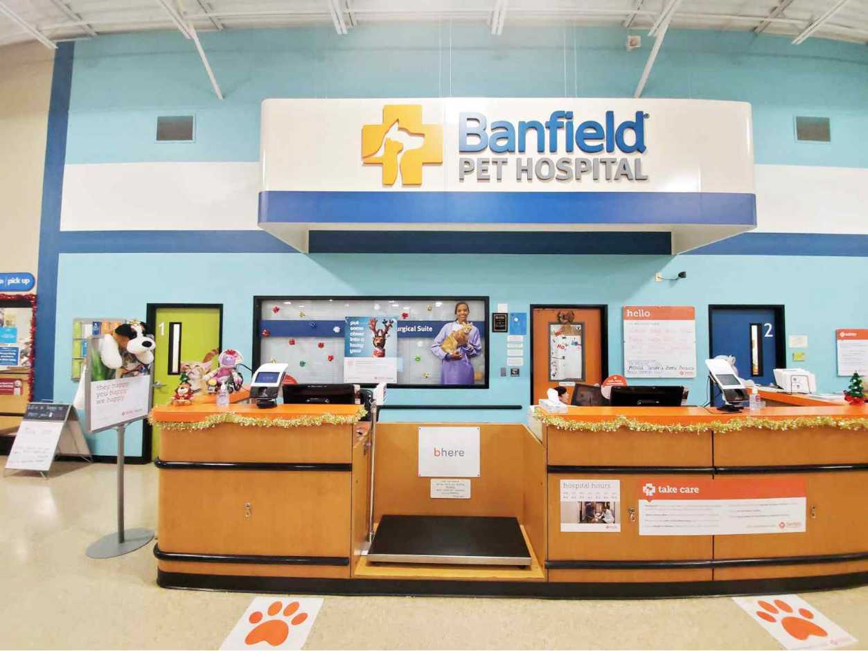 The front desk at the Banfield Pet Hospital